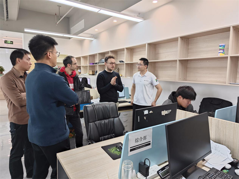 Chào mừng các đối tác châu Âu đến thăm nhóm HI-Q!- Chiến lược tương lai của sự sụt giảm lạnh ở châu Âu